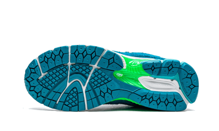 2002R Salehe Bembury Water Be The Guide (ML2002RJ) - 41.5 EU - 8 US - Blue | SOSUKICKS