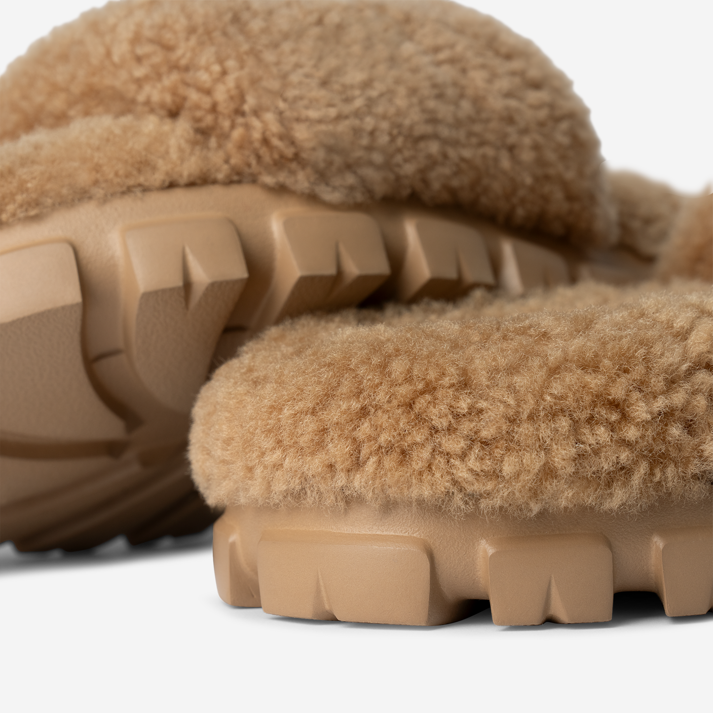 UGG Cozetta Curly Slide Chestnut (Women's)