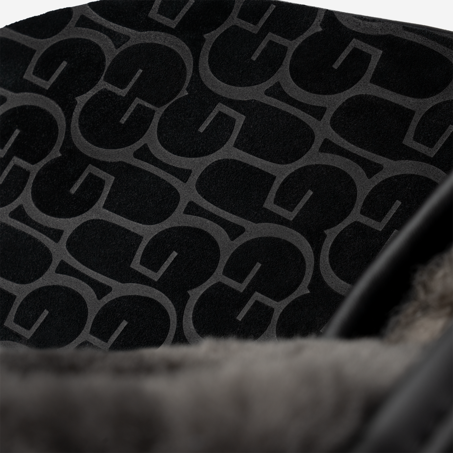 UGG Scuff Leather Slipper Black