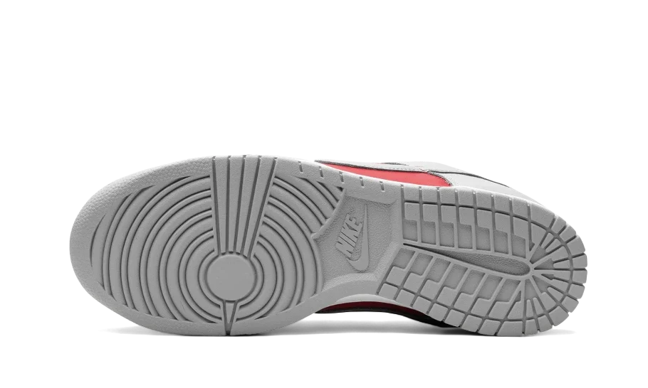 nike-dunk-low-reverse-ultraman