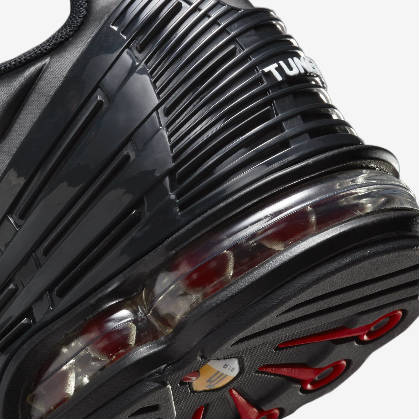 Nike Air Max Plus 3 Black Reflective Silver University Red