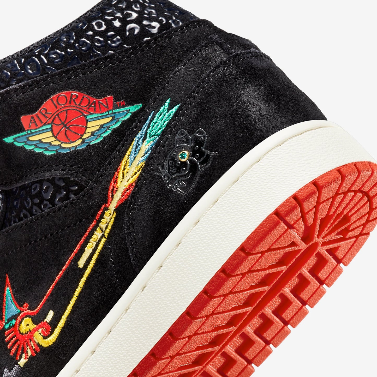 Jordan 1 Mid SE Siempre Familia