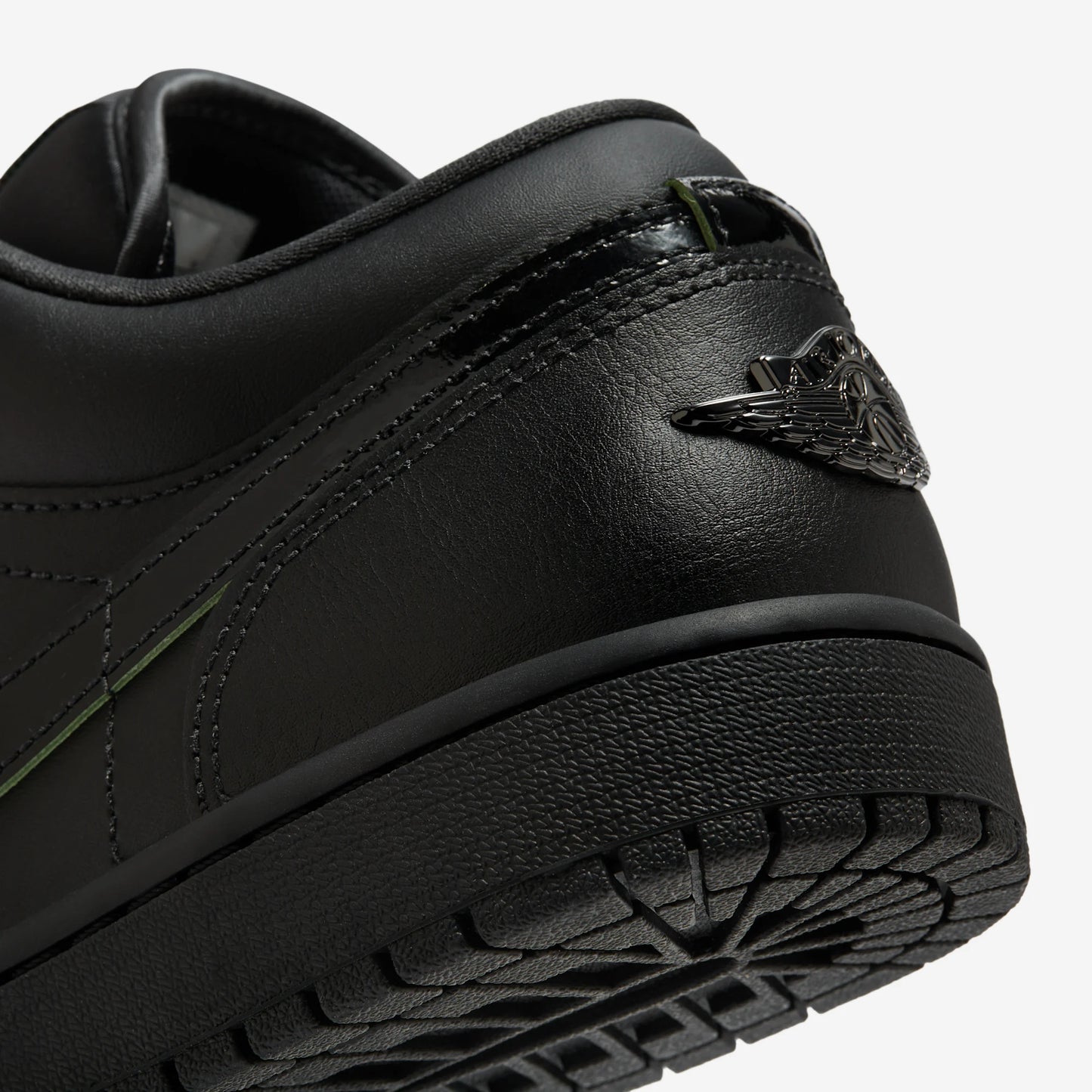 Jordan 1 Low SE Black Cat Mascot