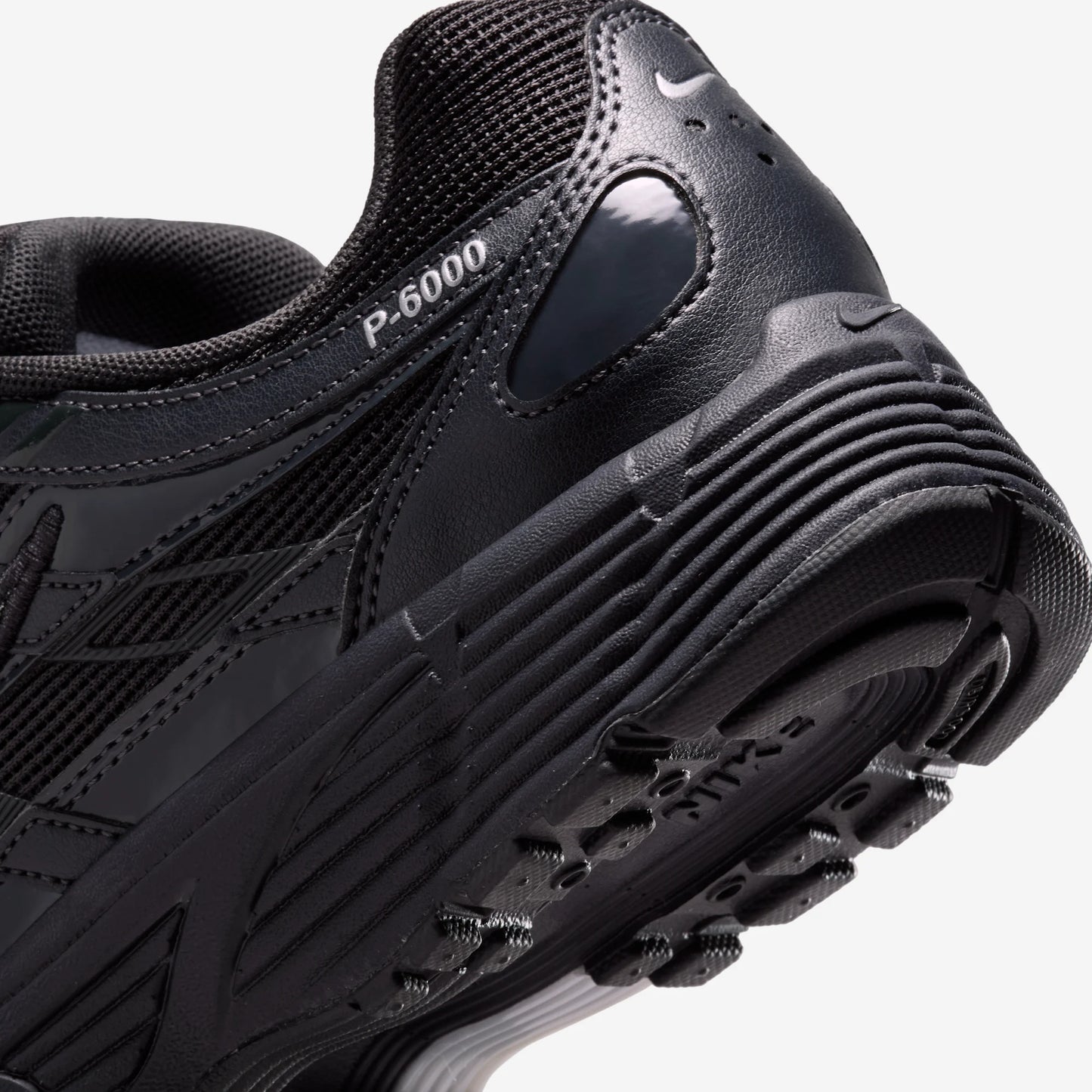 Nike P-6000 Off Noir Silver (Women's)