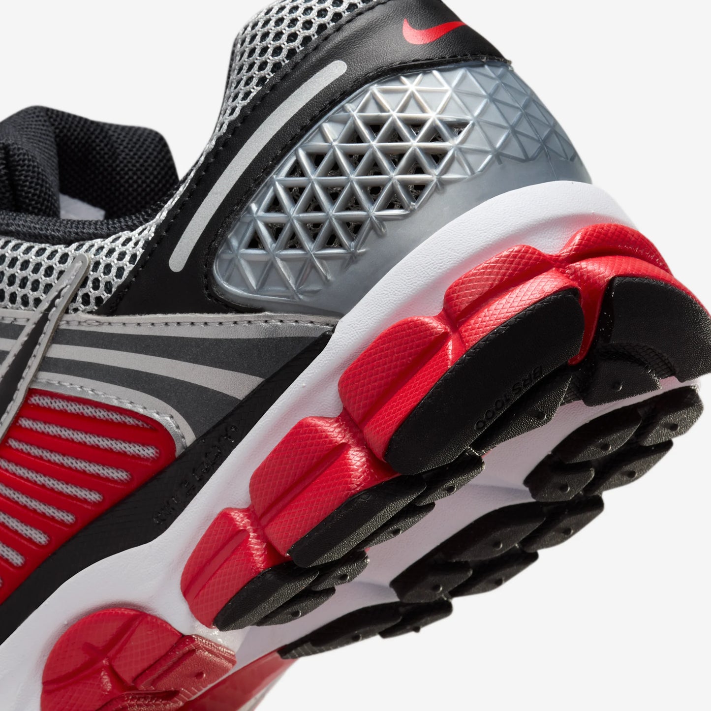 Nike Zoom Vomero 5 Metallic Silver University Red