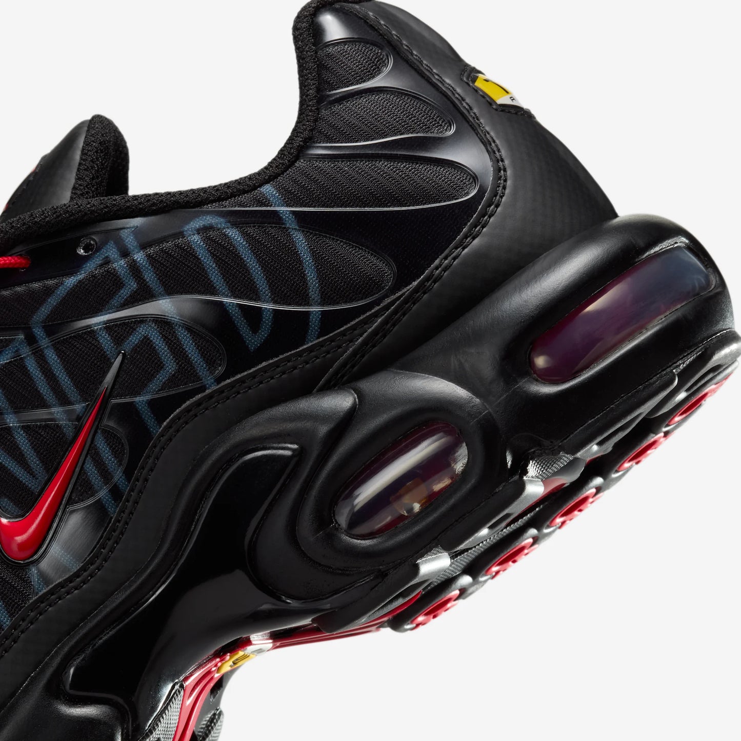 Nike Air Max Plus Tuned Air Black Red