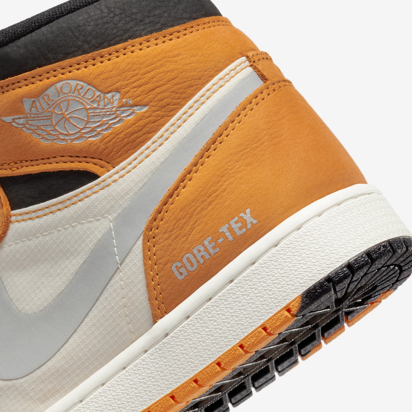 Jordan 1 Retro High Element Gore-Tex Light Curry