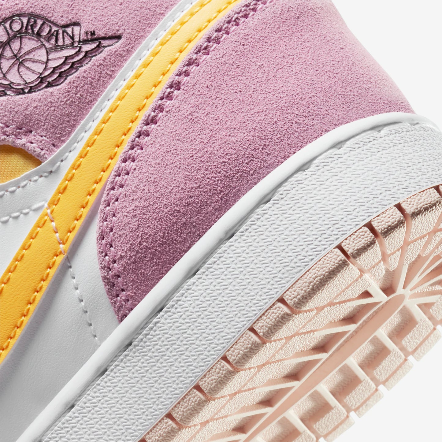 Jordan 1 Mid SE Arctic Pink (GS)
