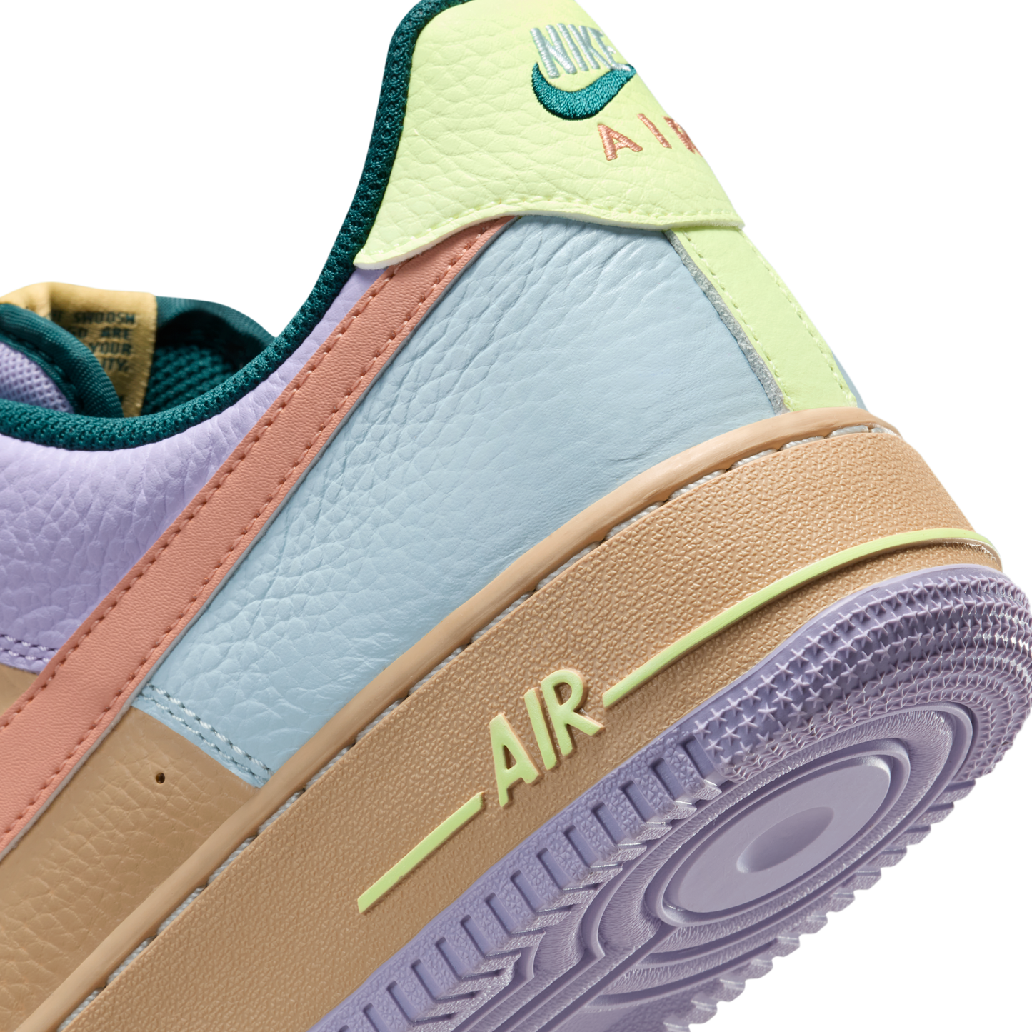 Nike Air Force 1 Low '07 Sesame Hydrangeas Soft Yellow Apricot Agate