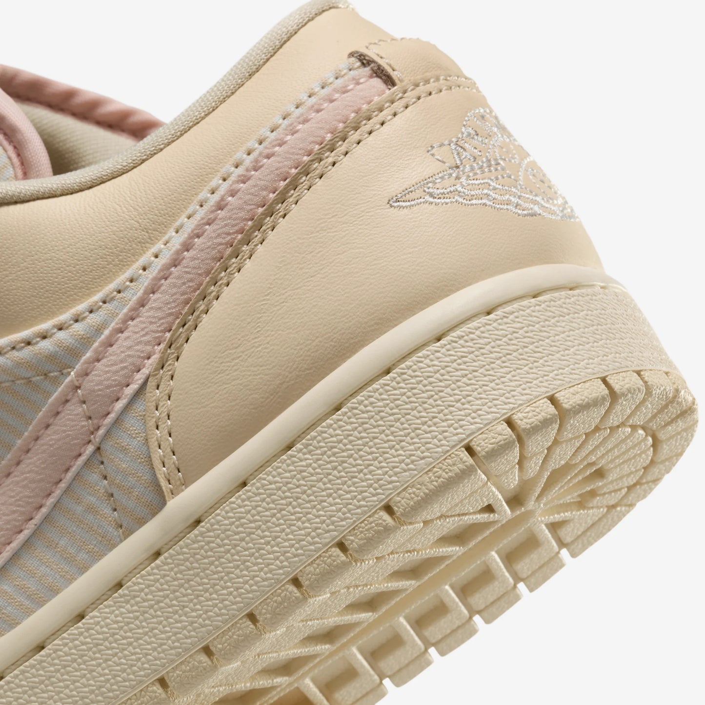 Jordan 1 Low SE Seersucker (Women's)