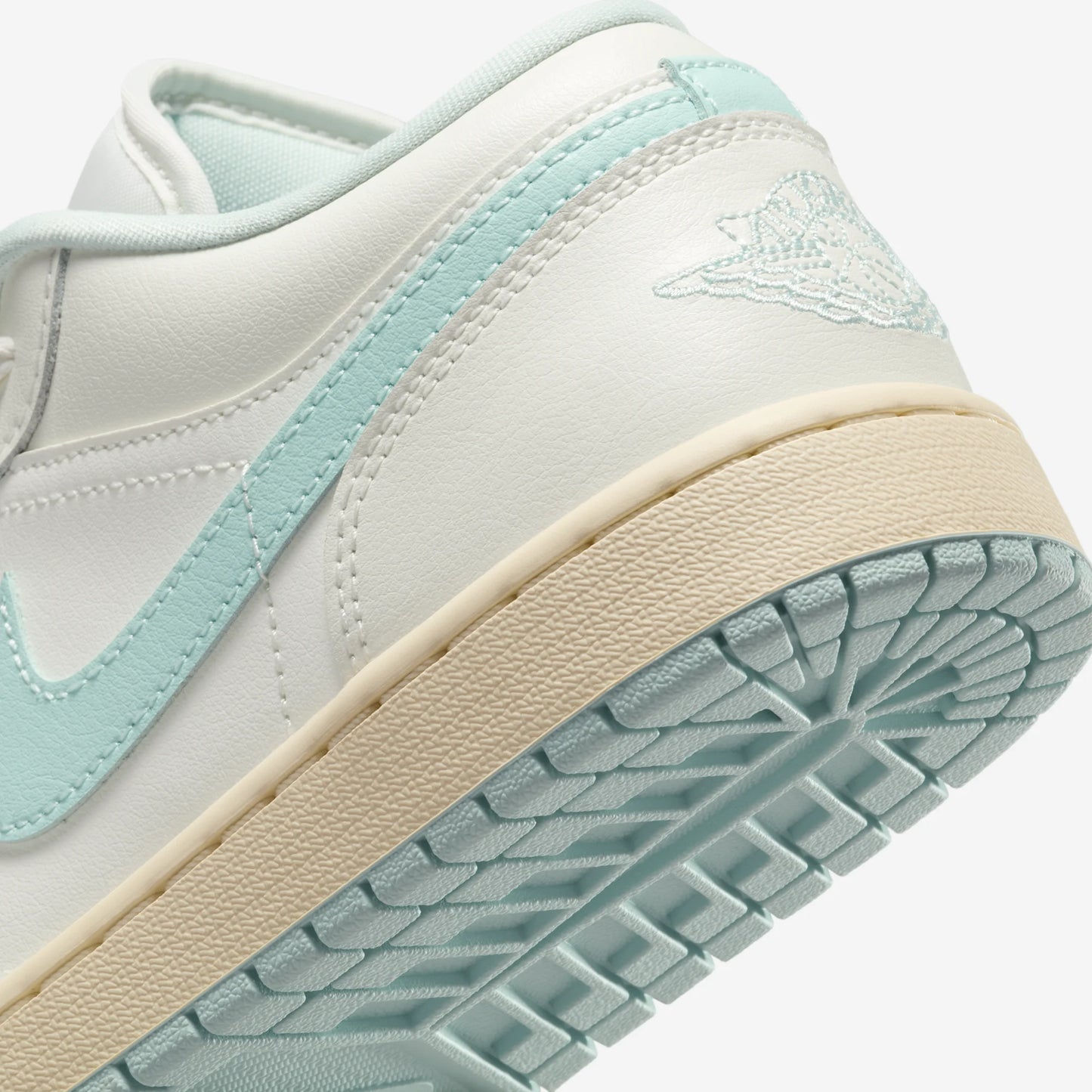 Jordan 1 Low Sail Igloo (Women's)