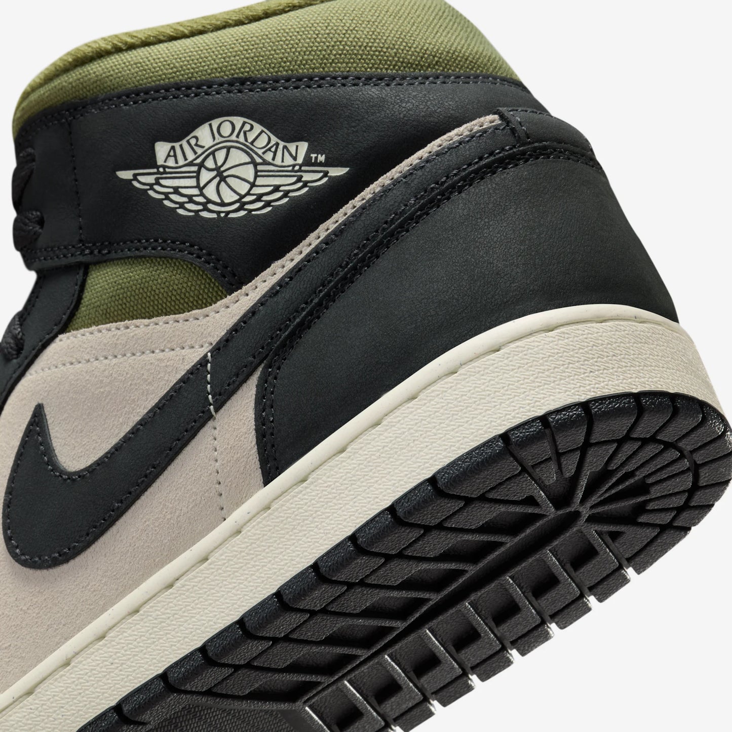 Jordan 1 Mid SE Off Noir Medium Olive