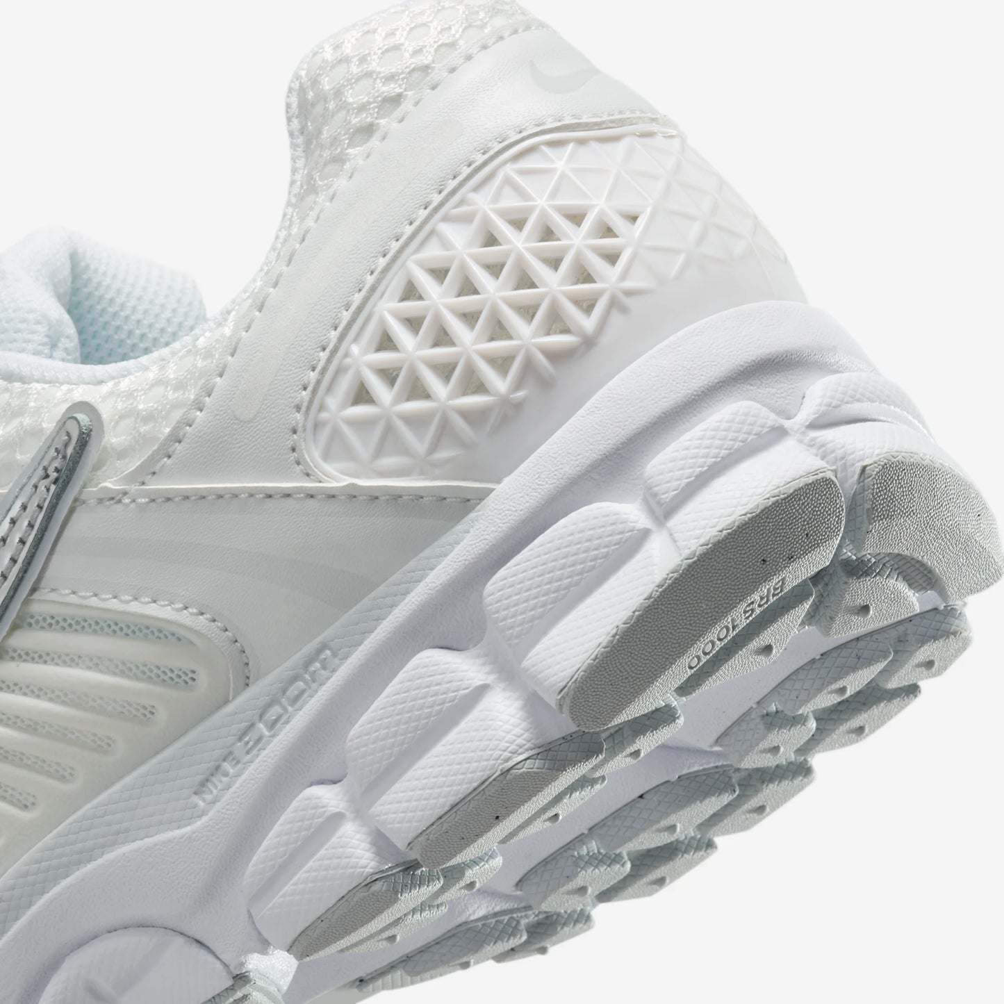 Nike Zoom Vomero 5 Chrome Toe (Women's)
