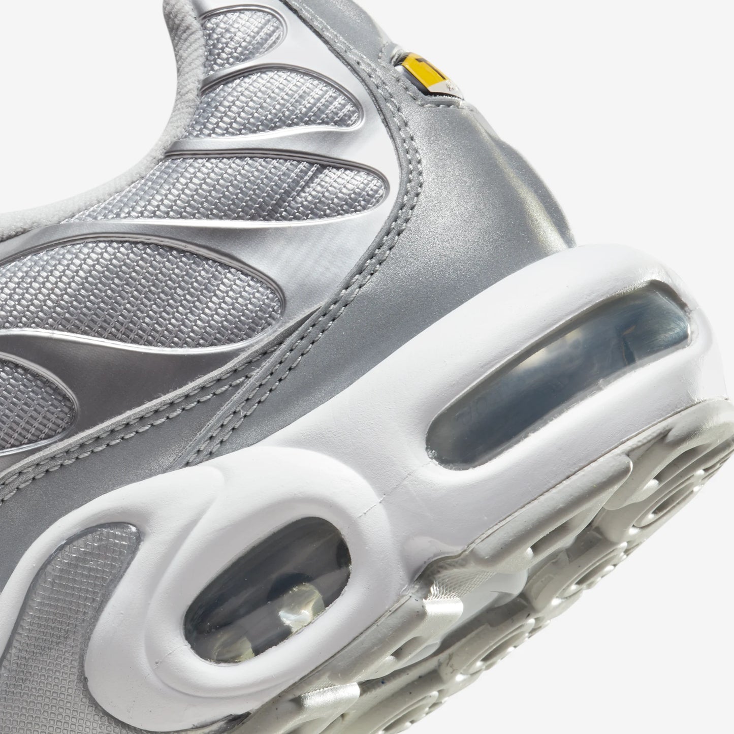 Nike Air Max Plus Metallic Silver