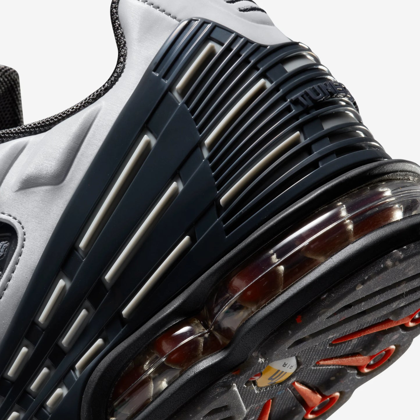 Nike Air Max Plus 3 Light Smoke Grey Metallic Silver