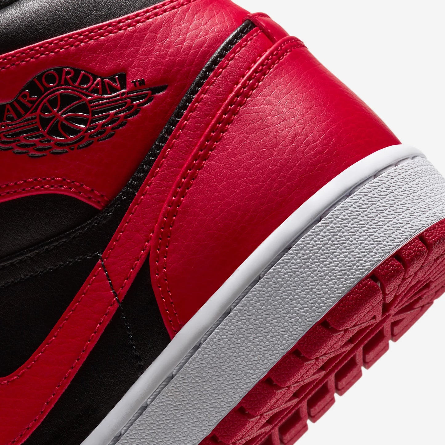 Jordan 1 Mid Banned (2020)