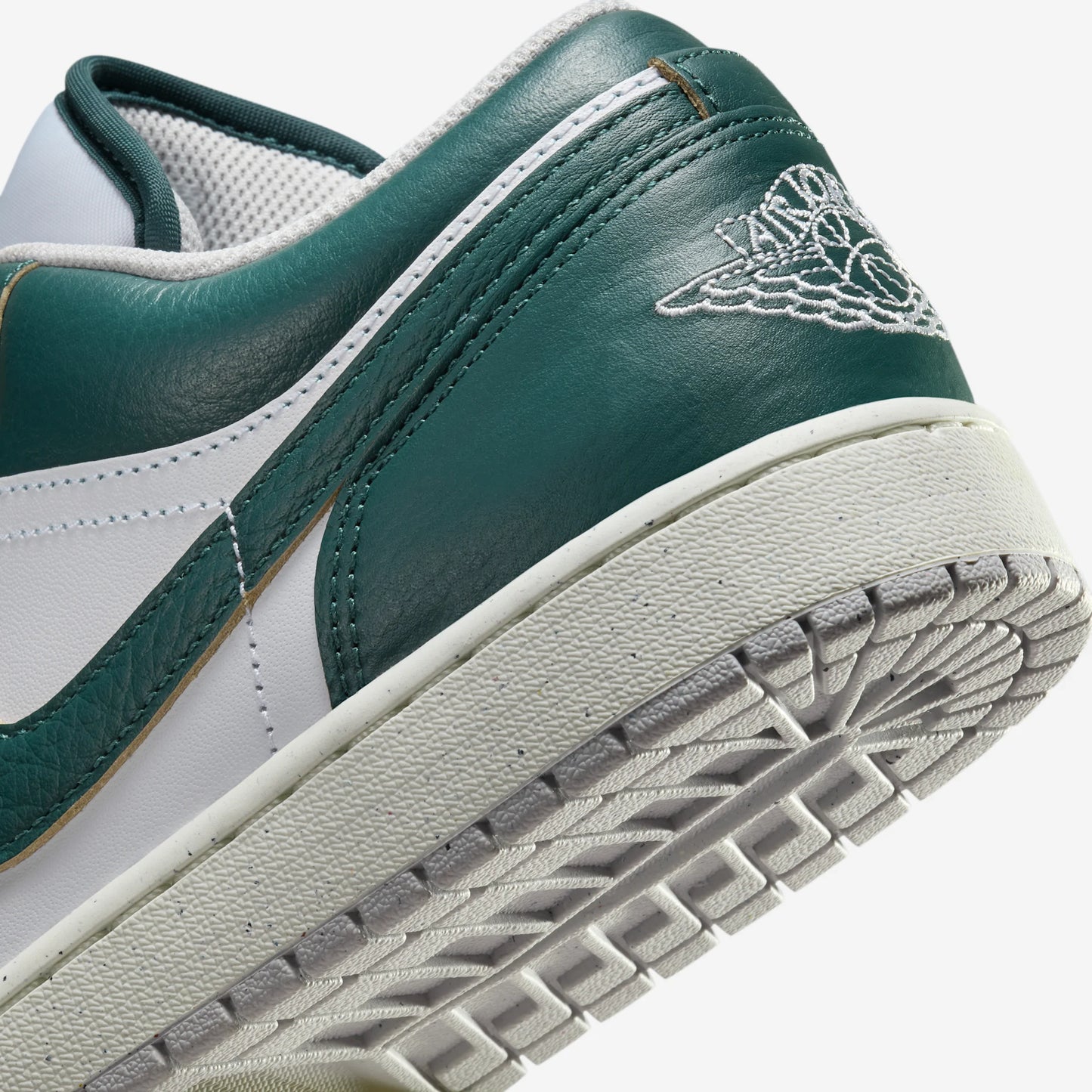 Jordan 1 Low SE Oxidized Green