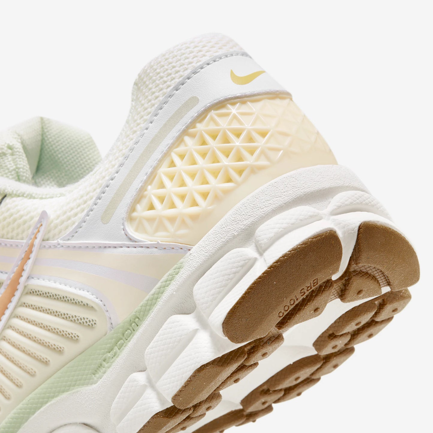 Nike Zoom Vomero 5 Sail Buff Gold (Women's)