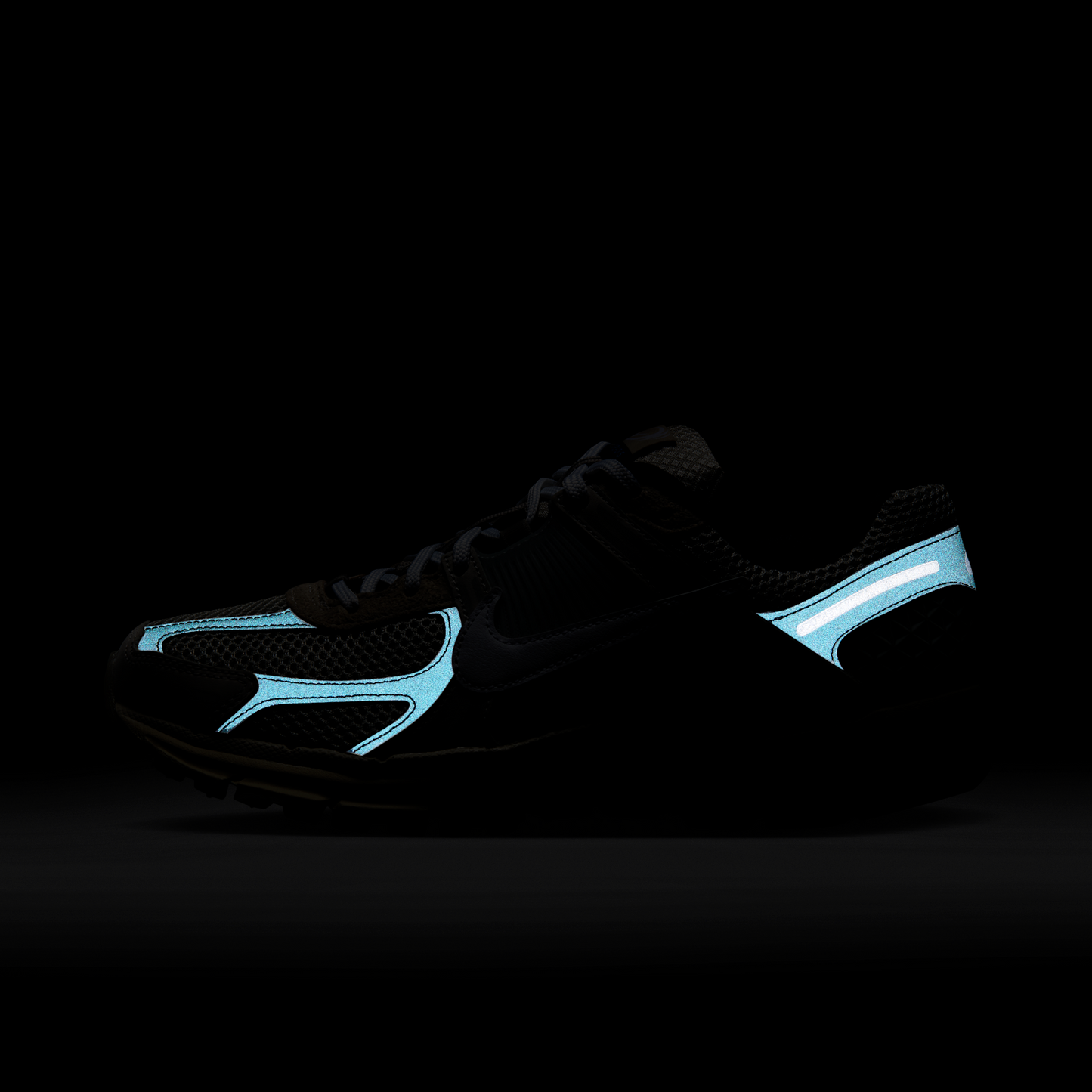Nike Zoom Vomero 5 Supersonic Light Bone Black