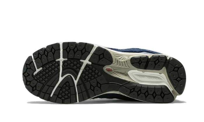 2002R Protection Pack Navy (M2002RDK) - 38 EU - 5.5 US - Navy | SOSUKICKS