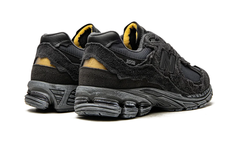 2002R Protection Pack Phantom (M2002RDB) - 37.5 EU - 5 US - Black | SOSUKICKS