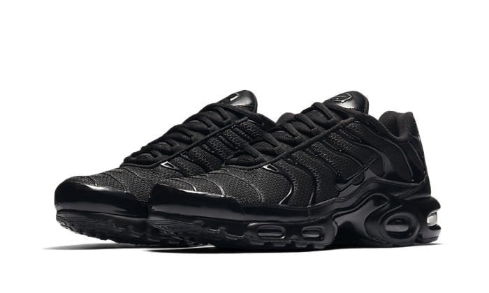 Air Max Plus Triple Black (604133-050) - 39 EU - 6.5 US - Black | SOSUKICKS