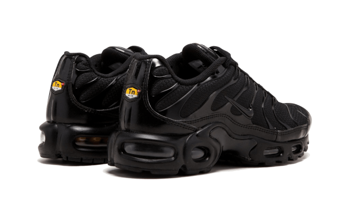 Air Max Plus Triple Black (604133-050) - 40 EU - 7 US - Black | SOSUKICKS