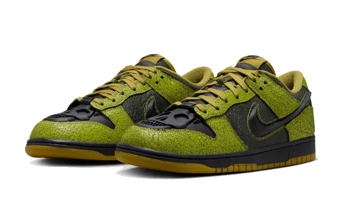 Dunk Low Halloween Skull (HV6103-300) - 36.5 EU - 4.5 US - Black | SOSUKICKS