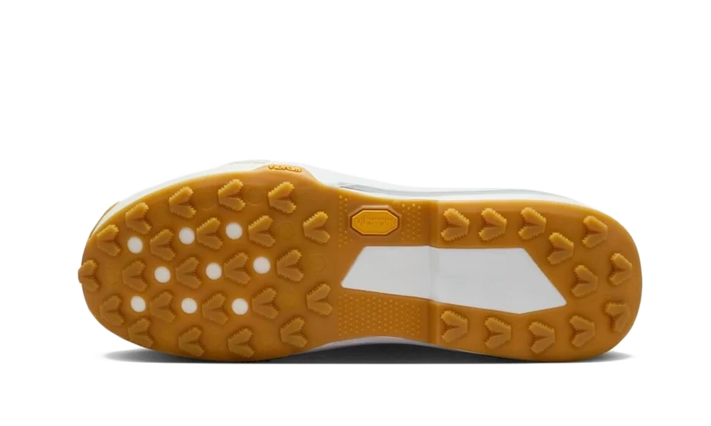 Sacai Zegamadome SP Summit White (HQ8618-100) - 36.5 EU - 4.5 US - White | SOSUKICKS