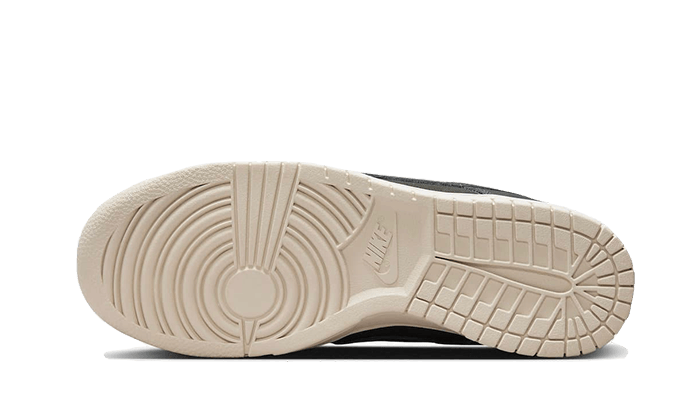 Dunk Low Premium Sequoia (DZ2538-300) - 36.5 EU - 4.5 US - Black | SOSUKICKS