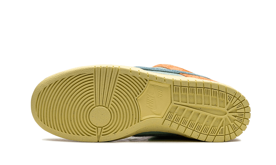 SB Dunk Low Orange Emerald Rise (DV5429-800) - 38 EU - 5.5 US - Green | SOSUKICKS