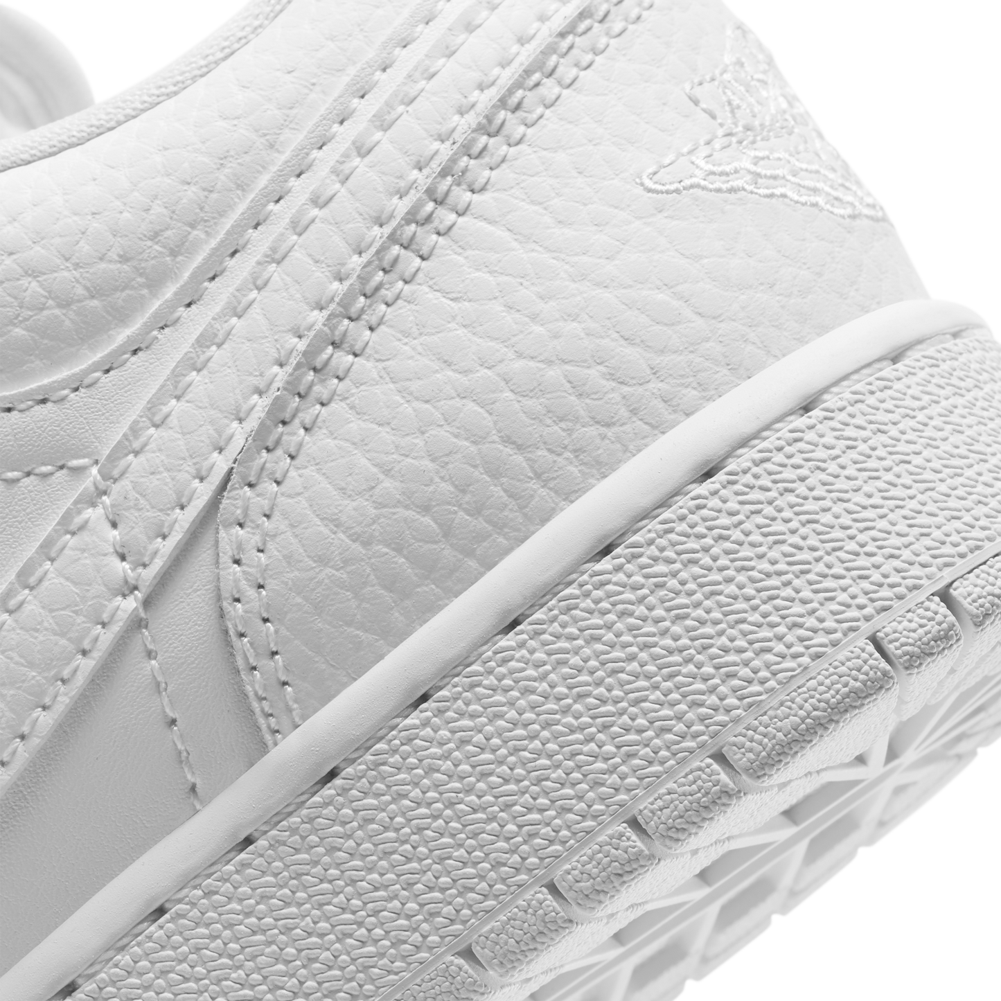 Jordan 1 Low Triple White Tumbled Leather (GS)