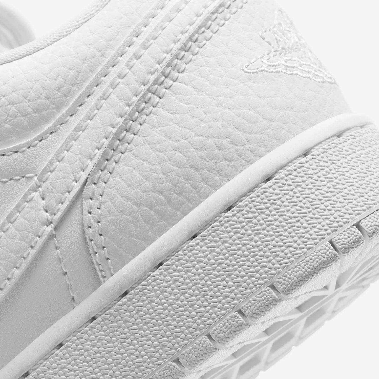 Jordan 1 Low Triple White Tumbled Leather (GS)