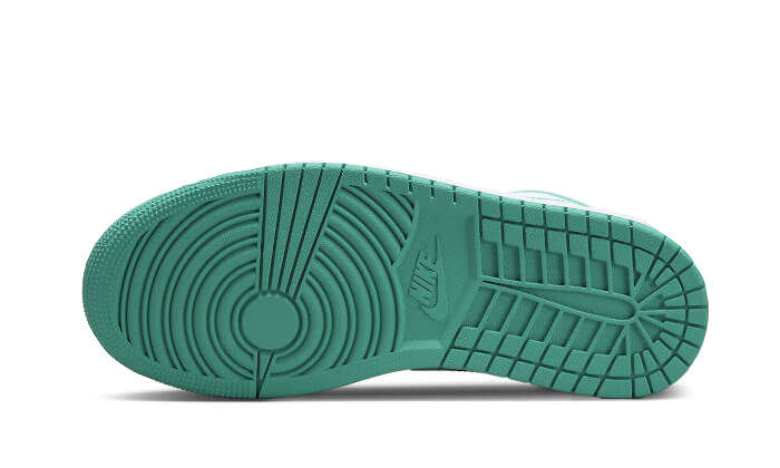 Air Jordan 1 Low New Emerald (DC0774-132) - 36.5 EU - 4.5 US - Green | SOSUKICKS