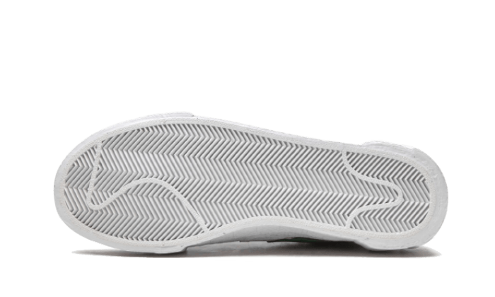 Blazer Low Sacai Medium Grey Classic Green (DD1877-001) - 38 EU - 5.5 US - Green | SOSUKICKS