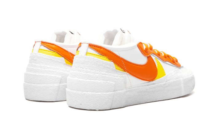 Blazer Low Sacai White Magma Orange (DD1877-100) - 37.5 EU - 5 US - Orange | SOSUKICKS