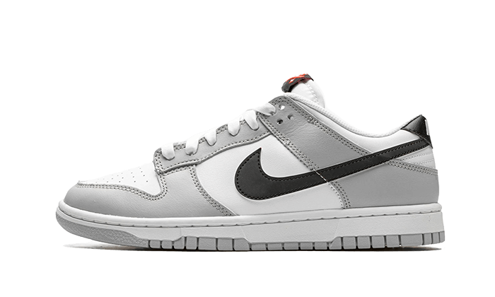 Dunk Low Jackpot (DQ0380-001) - EU 35.5–46 - White | SOSUKICKS