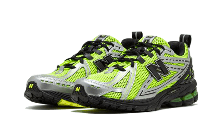 1906R Volt Black (M1906RCG) - 37 EU - 4.5 US - Black | SOSUKICKS