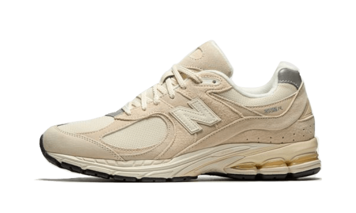 2002R Calm Taupe (M2002RCC) - EU 36–46.5 - Beige | SOSUKICKS