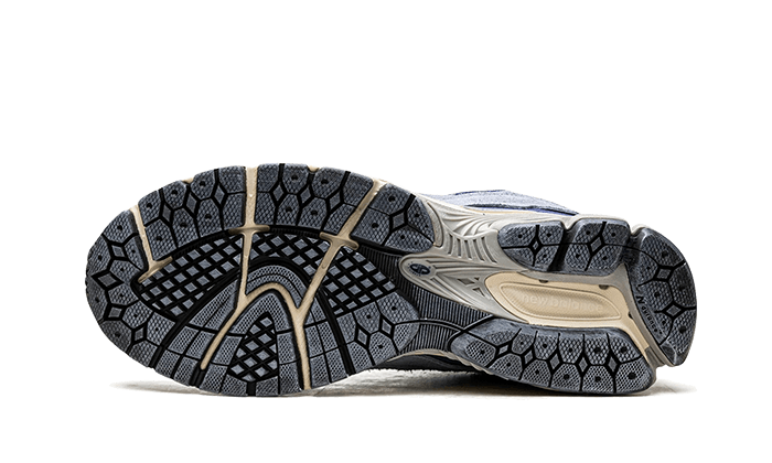 2002R Protection Pack Light Arctic Grey Purple (M2002RDI) - 38 EU - 5.5 US - Gray | SOSUKICKS
