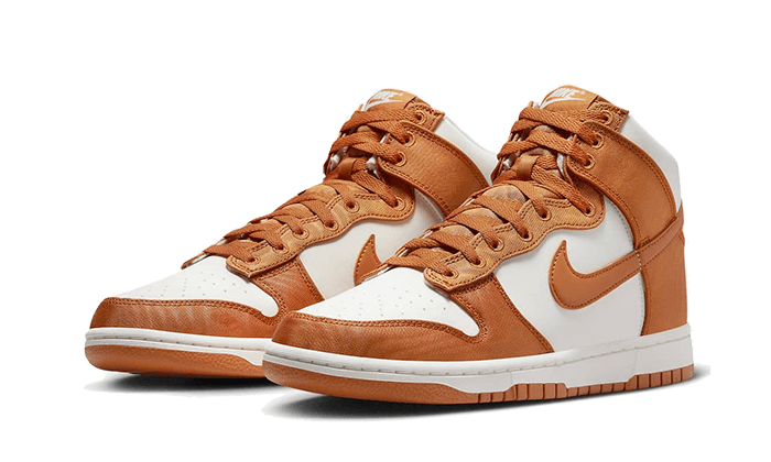 Dunk High Satin Curry (DV7223-800) - 39 EU - 6.5 US - Brown | SOSUKICKS