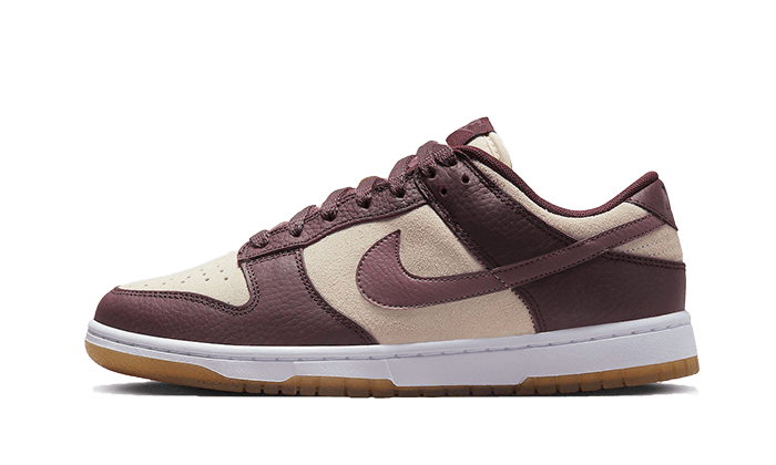 Dunk Low Plum Eclipse (FJ4734-100) - EU 35.5–47.5 - Purple | SOSUKICKS