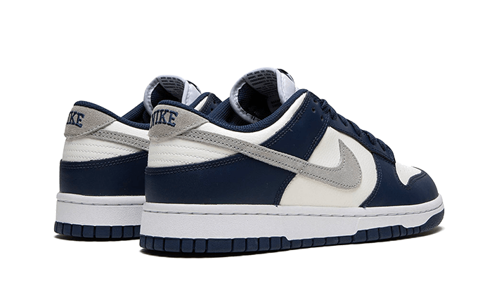 Dunk Low Summit White Midnight Navy (FD9749-400) - 36 EU - 4 US - Navy | SOSUKICKS