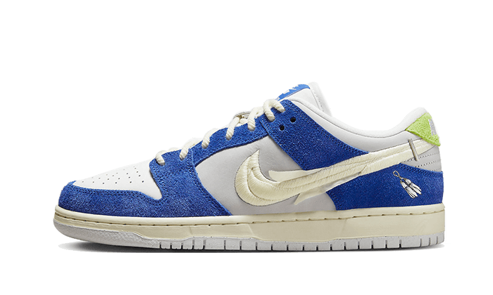 SB Dunk Low Pro QS Fly Streetwear (DQ5130-400) - EU 36–46 - Navy | SOSUKICKS
