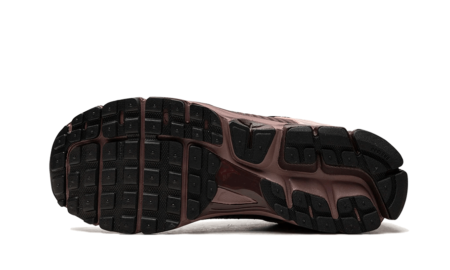 nike-zoom-vomero-5-plum-eclipse