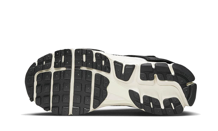 Zoom Vomero 5 Timeless Panda Dunk (FJ5474-133) - 37.5 EU - 5 US - Black | SOSUKICKS