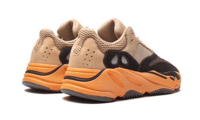 Yeezy 700 Enflame Amber (GW0297) - 37 1/3 EU - 5 US - Brown | SOSUKICKS