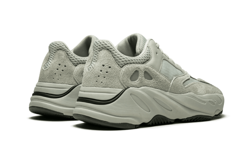 Yeezy 700 Salt (EG7487) - 40 EU - 7 US - Gray | SOSUKICKS