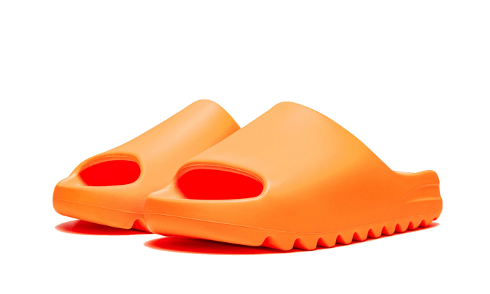 Yeezy Slide Enflame Orange (GZ0953) - 38 EU - 5 US - Orange | SOSUKICKS