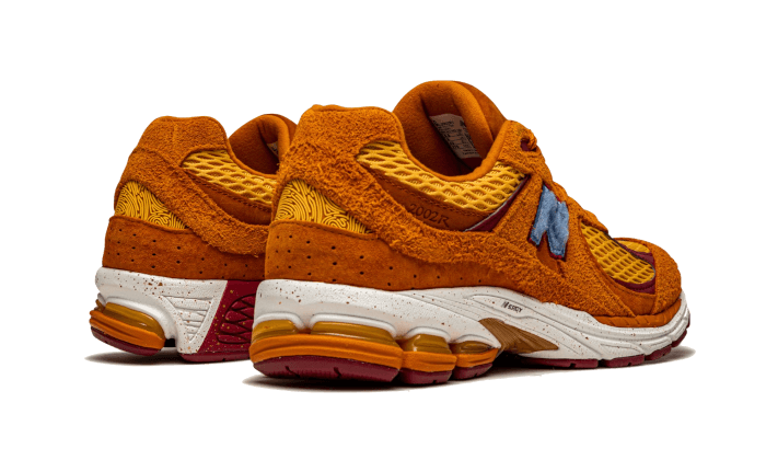 2002R Salehe Bembury Peace Be The Journey (ML2002R1) - 42.5 EU - 9 US - White | SOSUKICKS